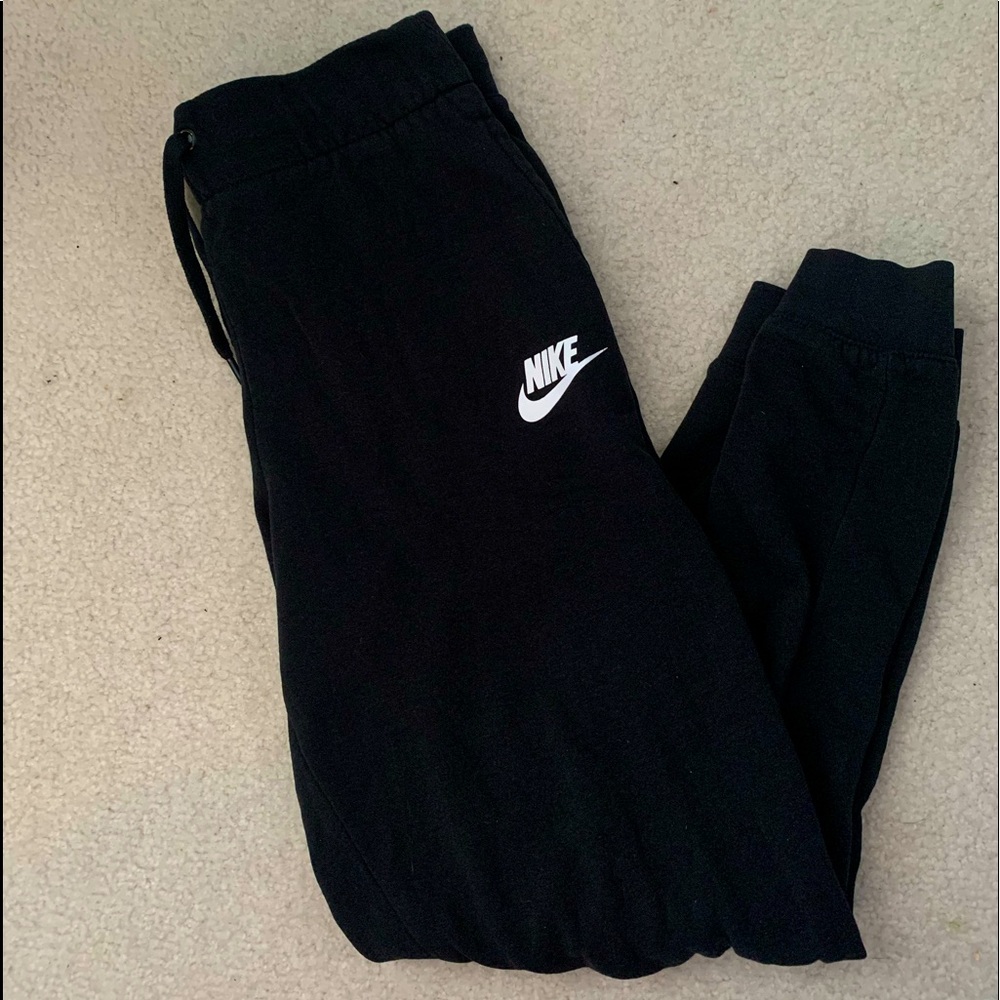 Black Nike Joggers / Sweatpants